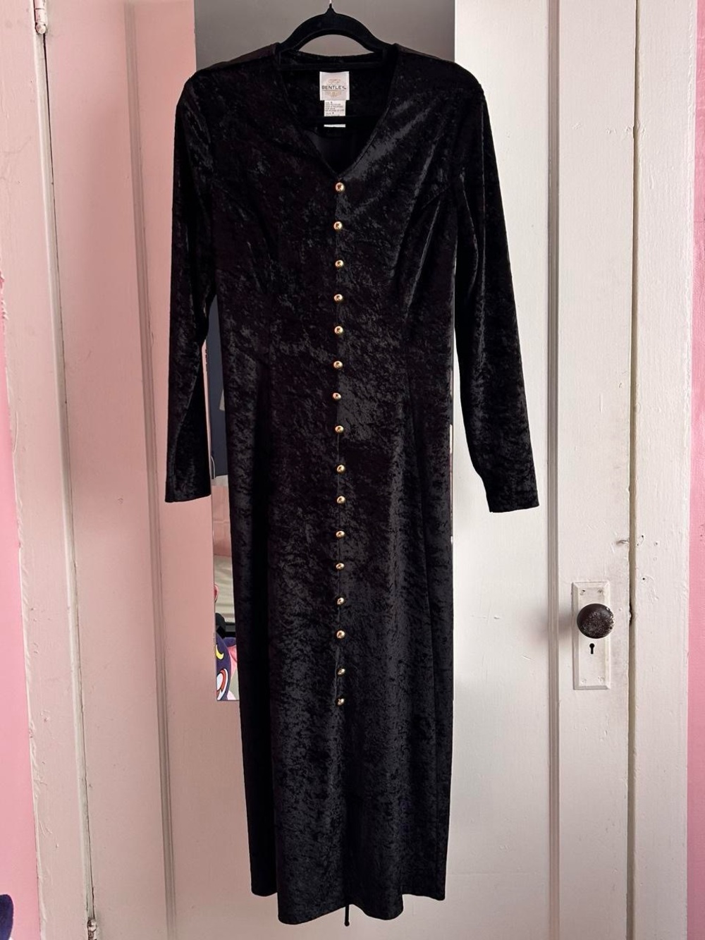Classic Black Velvet Button-Front Midi Dress - Picture 7 of 10